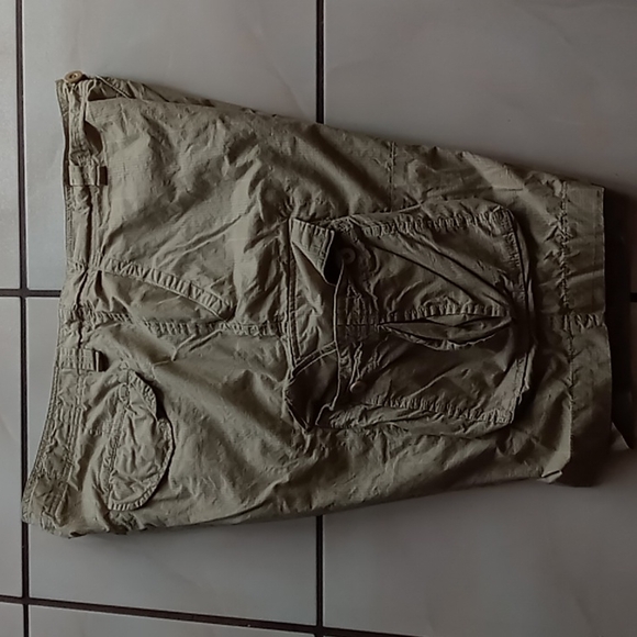 Champs Sports BNWOT Men's Cargo Shorts Camel Tan w Beige Stripe Button Fly SZ 36 - Picture 10 of 14